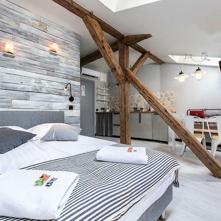 Ruumz Bed & Rest Apartamento Cracóvia Exterior foto
